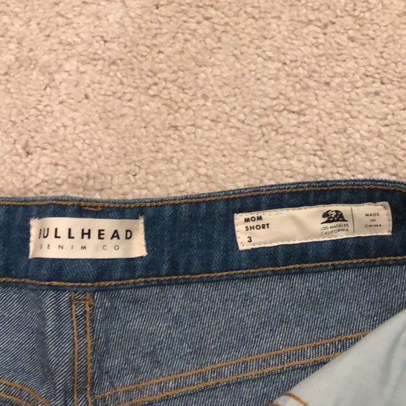 Bullhead (Pacsun) Denim Tribal Mom Shorts Size 3 - Picture 3 of 3